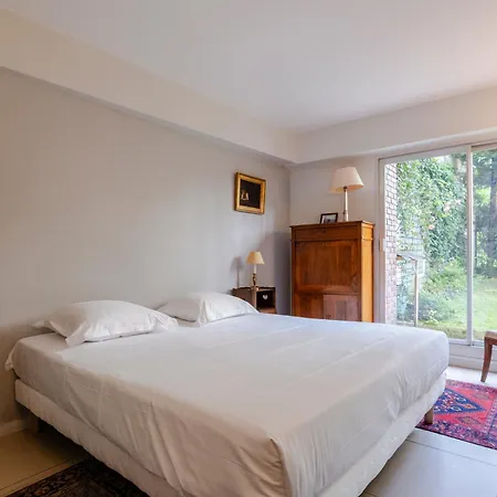 Veeve - The Garden Of La Muette Apartment Paris